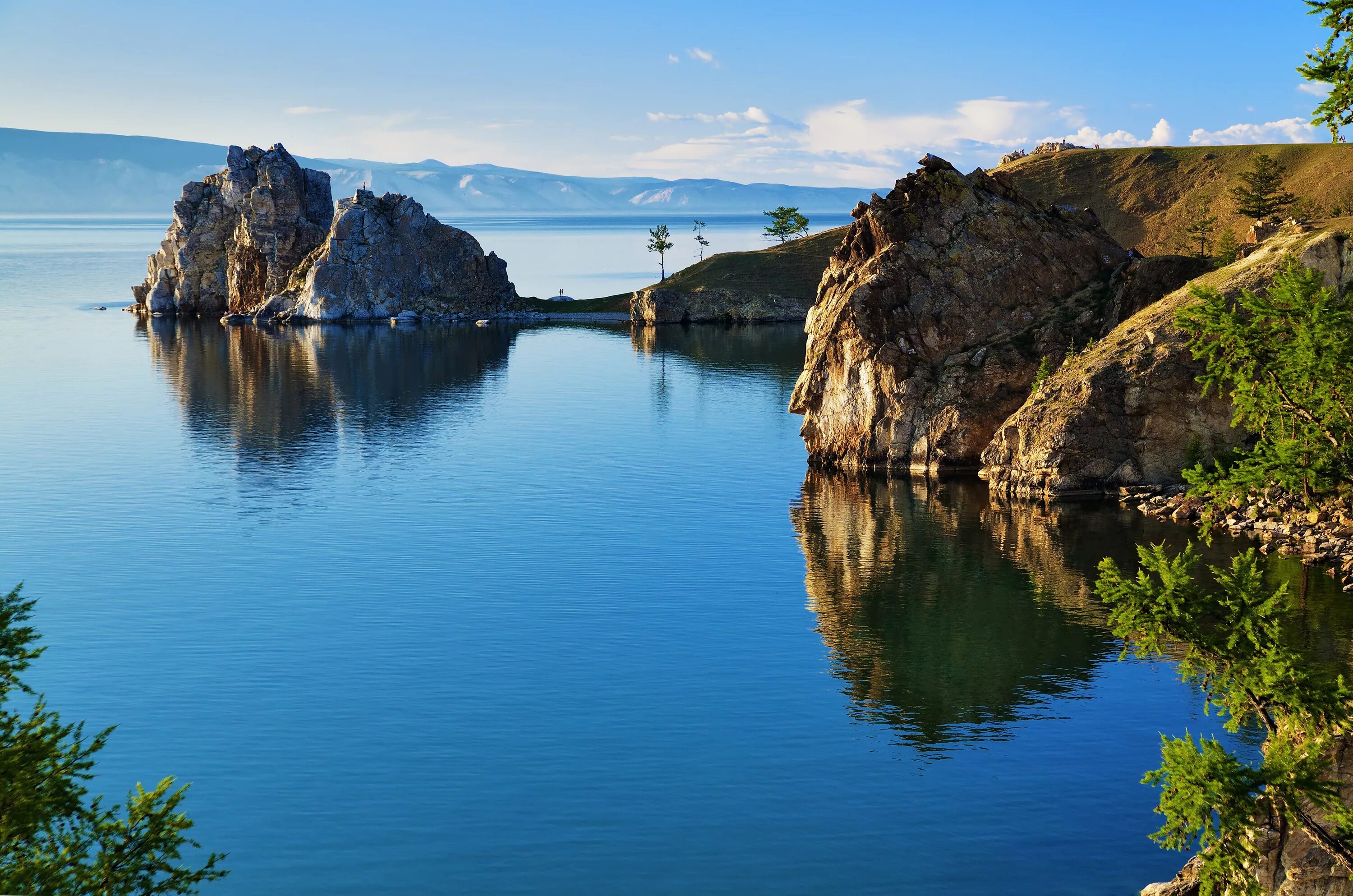 Картинка озера байкал фото Фотографии Россия Baikal Скала Природа Озеро Пейзаж 4530x3000