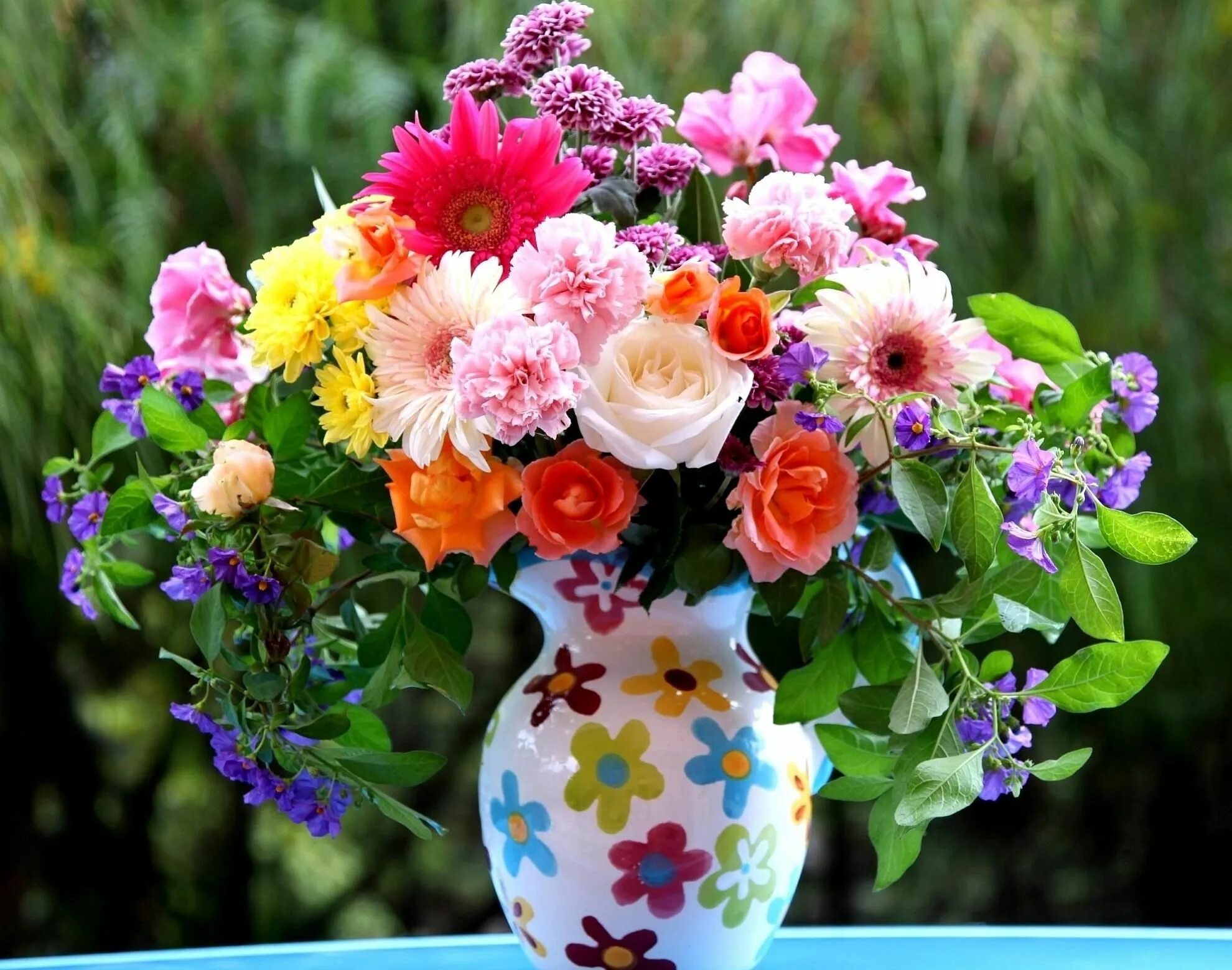 Картинка цветы красивые позитивные Download Wallpaper Roses, Gerberas, Carnations, Flowers, Bouquet, Mix, Pitcher H