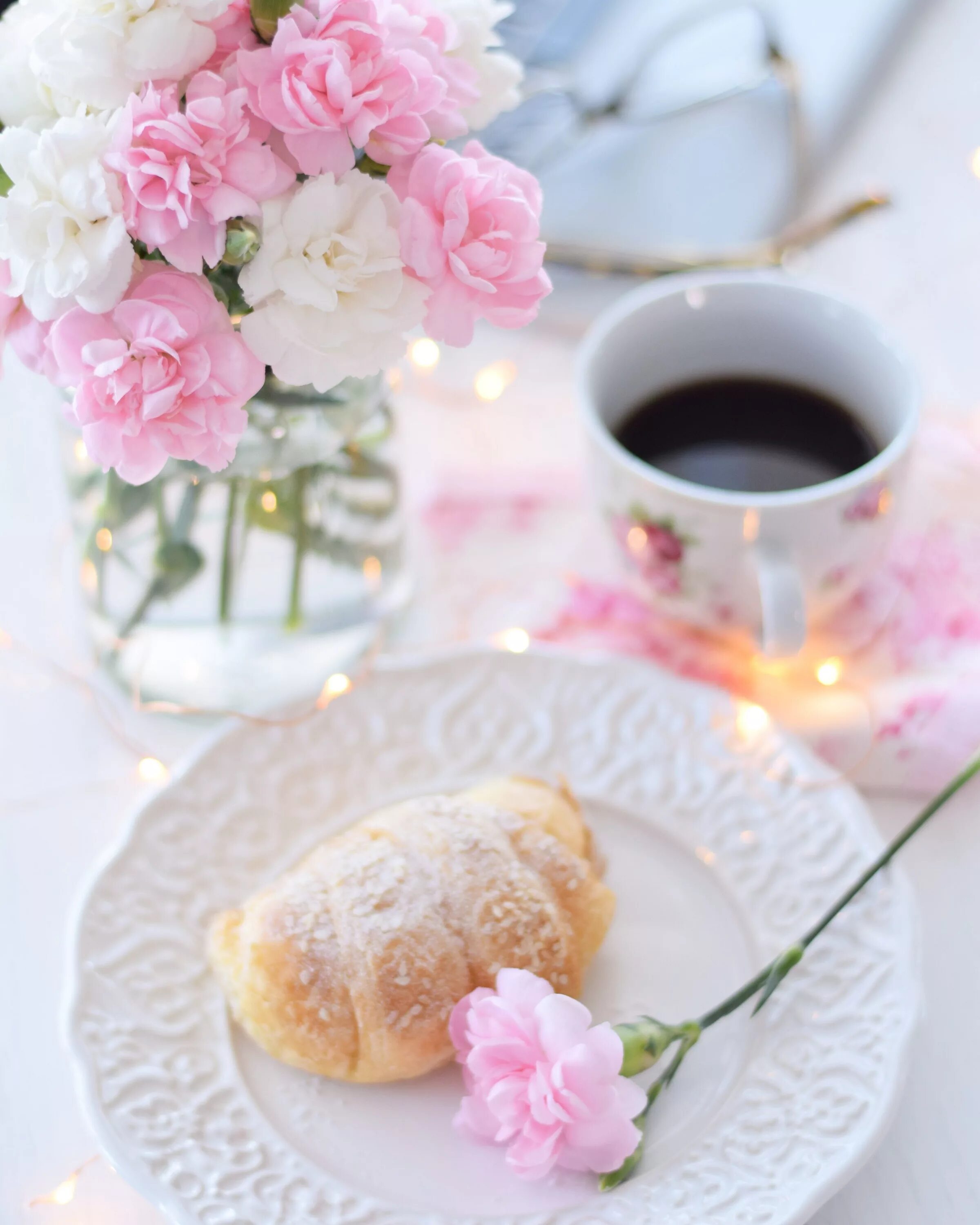 Картинки доброе утро красивые необычные оригинальные нежные Croissants and flowers Kopi, Ulang tahun, Kreatif