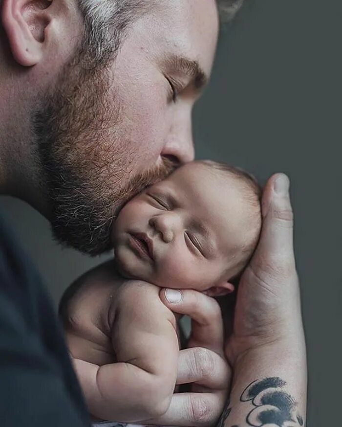 Картинки фото с папой день папой No Words Needed Séance photo bébé, Idées photos grossesse, Idée photo bébé