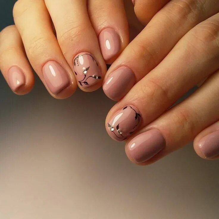 Картинки маникюра на короткие ногти Скромный маникюр - 59 фото Nails, Beauty