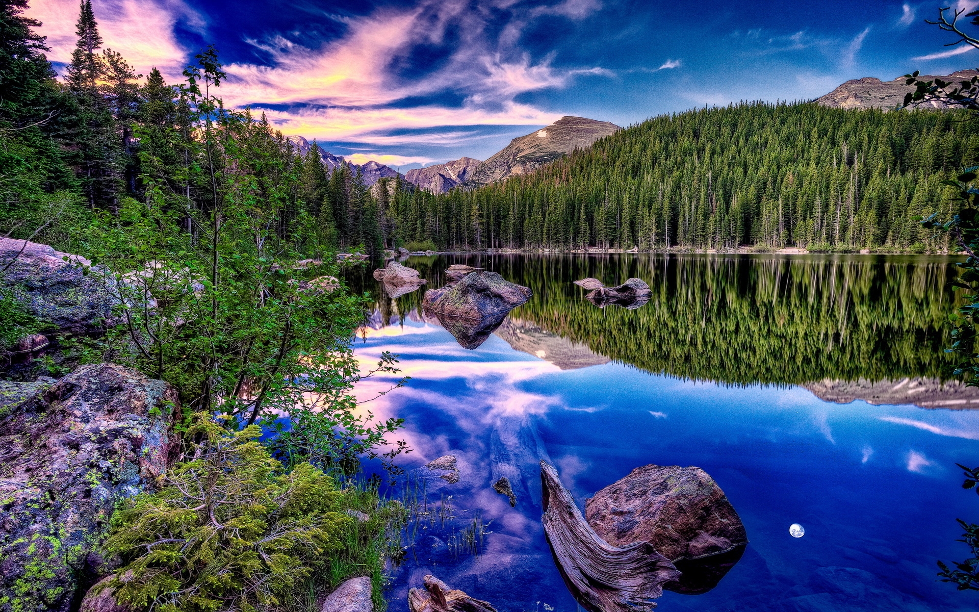 Картинки на телефон фото природы Wallpaper : mountains, lake, wood, coast, reflection, mirror, clouds, brightly, 