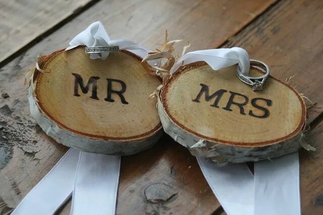 Картинки свадьба 5 лет совместной жизни mini mr and mrs ring bearer pillows Rustic winter wedding, Winter wedding, Weddi