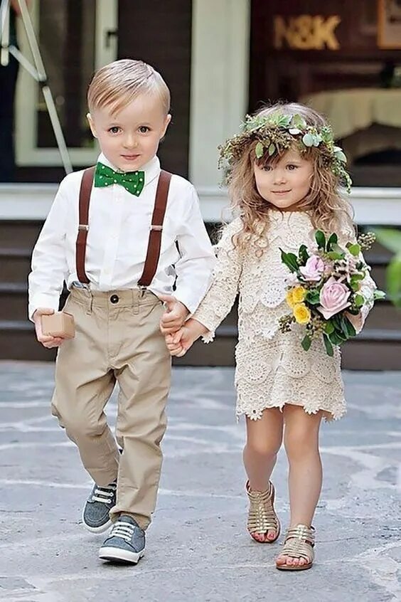 Картинки свадьба дети Charming Ring Bearer Photos From Real Weddings Flower girl, Flower girl dresses 