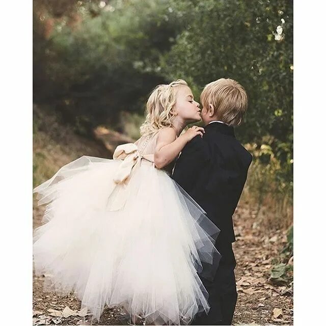 Картинки свадьба дети Tag a friend who loves weddings! For more wedding inspiration follow @trubridal 