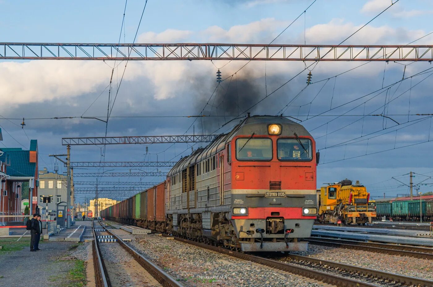 Картинки железнодорожная станция лая 3 фото 2ТЭ116У-0135 - Fotografija - RailGallery