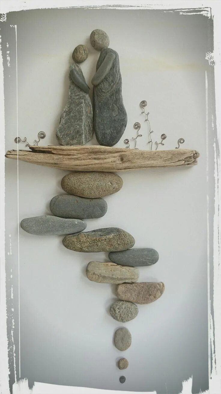 Картины из морских камушков своими руками фото Pebble Artwork: Seaside Pebbles on Driftwood Pebble art, Driftwood art diy, Ston