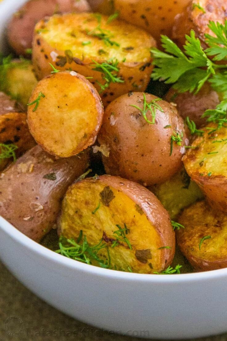 Картофель блюда фото Easy Oven roasted baby red potatoes - Natasha's Kitchen Margarina