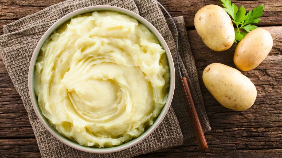 Картофель пюре рецепт с фото Instantly Upgrade Mashed Potatoes With This Creamy Cheese