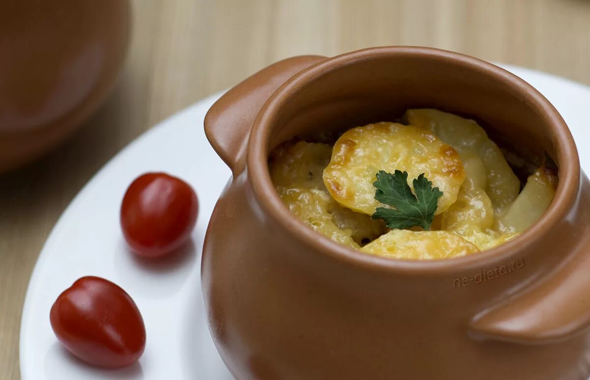 Картофель в горшочках фото Жаркое из свинины в горшочках - пошаговый рецепт с фото ne-dieta