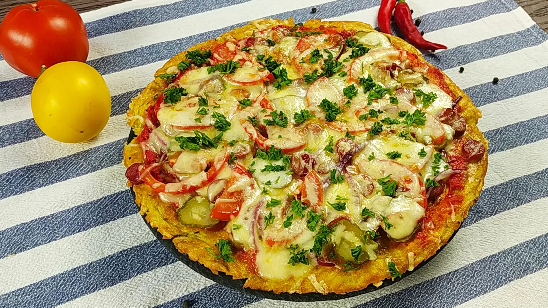 Картофельная пицца на сковороде с фото Картофельная пицца на сковороде - пошаговый рецепт с фото (16712 просмотров)