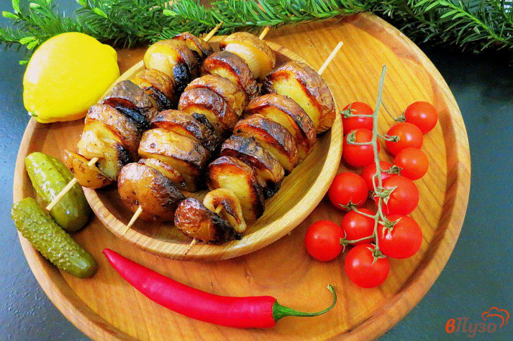 Картошка на мангале фото Шашлык из картофеля с салом 2 - рецепты с фото на vpuzo.com