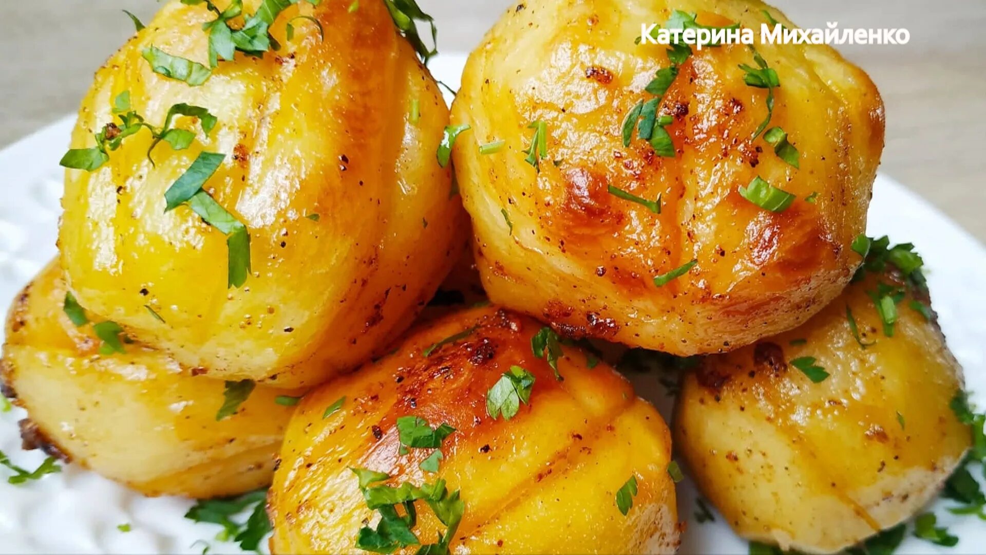 Картошка на второе рецепты с фото Вкусный картофель в духовке рецепт