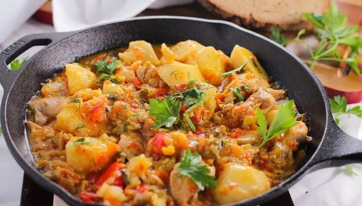 Картошка с фаршем тушеная с фото Summer Vegetable Stew...A One Pot Meal Recipe One pot meals, Vegetable stew, Ste