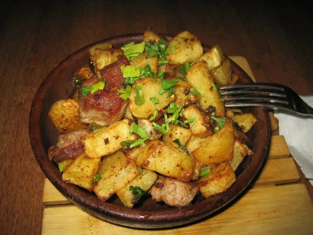 Картошка с мясом фото дома Жареная картошка с мясом и луком на сковороде - быстрый и простой рецепт