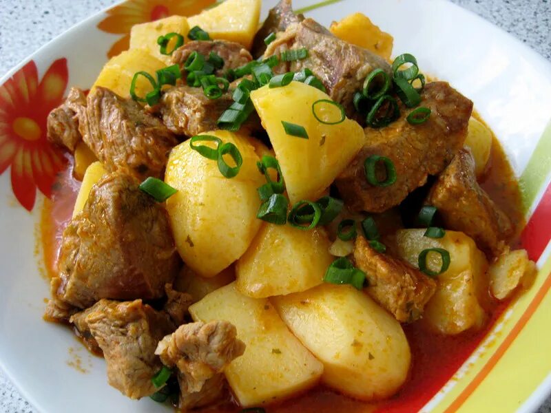 Картошка с мясом фото дома Как приготовить картофель по-деревенски и по-еврейски?
