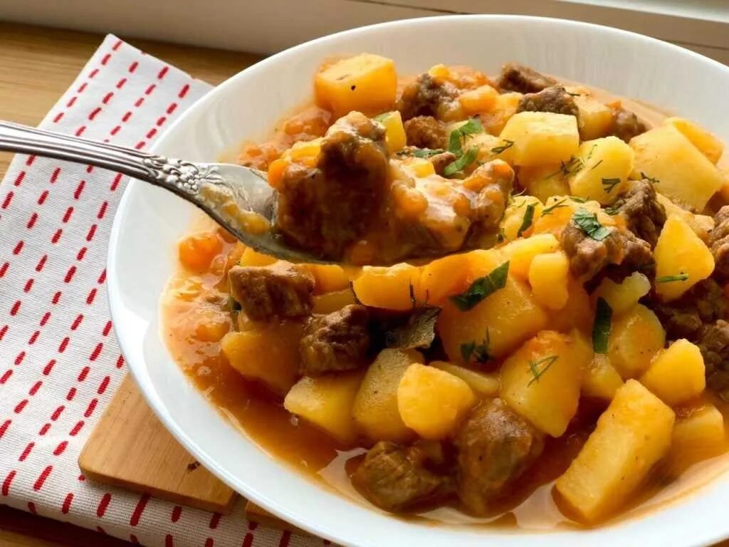 Картошка с мясом рецепты с фото Картошка в духовке - 10 рецептов с фото и описанием