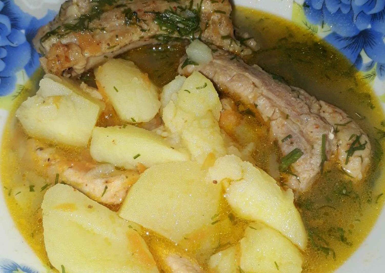 Картошка с ребрышками с фото Тушеные ребрышки свиные с картошкой в кастрюле: найдено 87 картинок