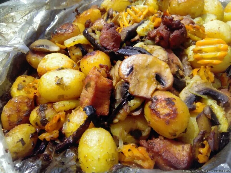 Картошка с шампиньонами в духовке фото Картошка с грибами и мясом в духовке: 14 рецептов приготовления блюда под сыром 