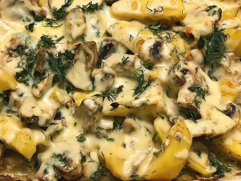 Картошка с шампиньонами в духовке фото Картошка в духовке с грибами и сыром. Просто и очень вкусно!!! Проще не бывает! 