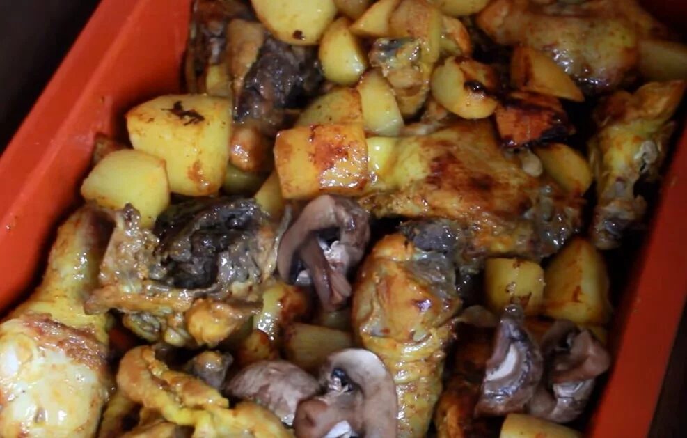 Картошка с шампиньонами в духовке фото Курица с грибами и картошкой в духовке рукаве - CoffeePapa.ru
