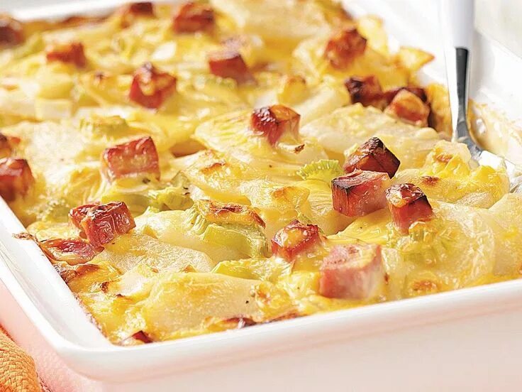 Картошка с сыром рецепты с фото Everyone loves these scalloped potatoes. This dish is my own creation - it's a. 