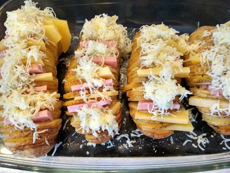 Картошка с ветчиной фото Картофель с ветчиной и сыром - Со Вкусом