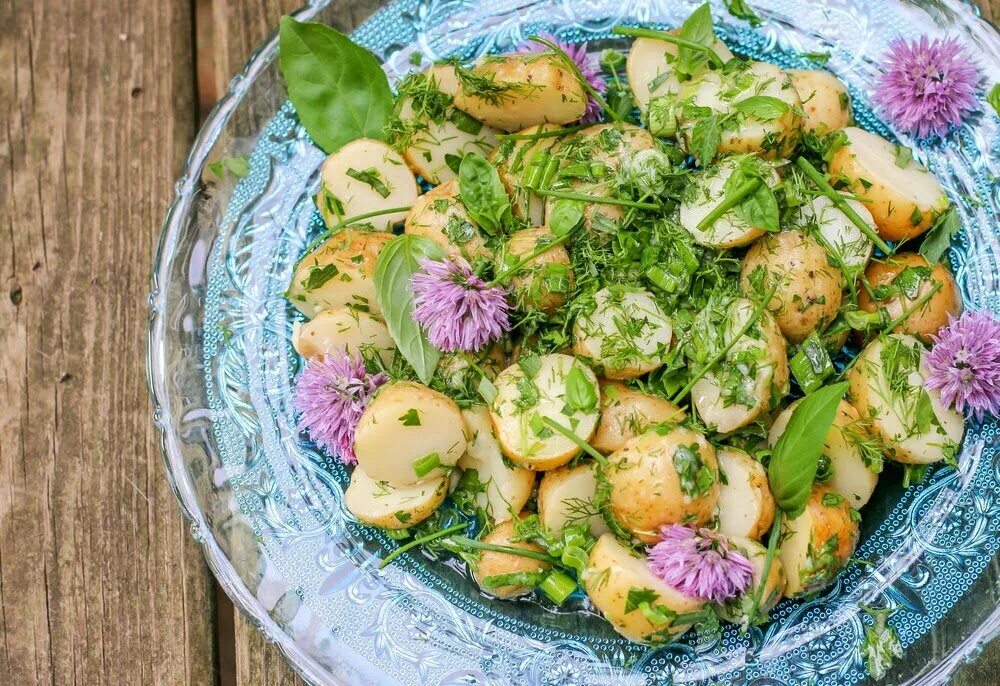 Картошка с зеленью фото рецепт Дачный картофельный салат. Когда хочется чего-то перекусить, а готовить лень МУЖ