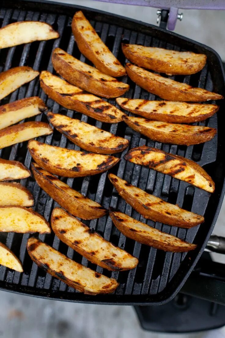 Картошка в электрогриле рецепты с фото Perfect Grilled Potato Wedges Wholefully Recipe in 2024 Grilled potato wedges, G