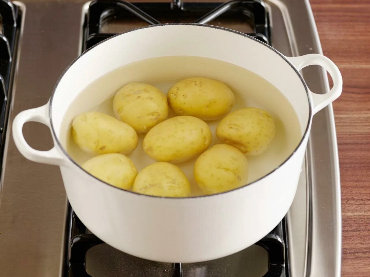 Картошка в кастрюле рецепт с фото How to Boil Potatoes Cooking School Food Network