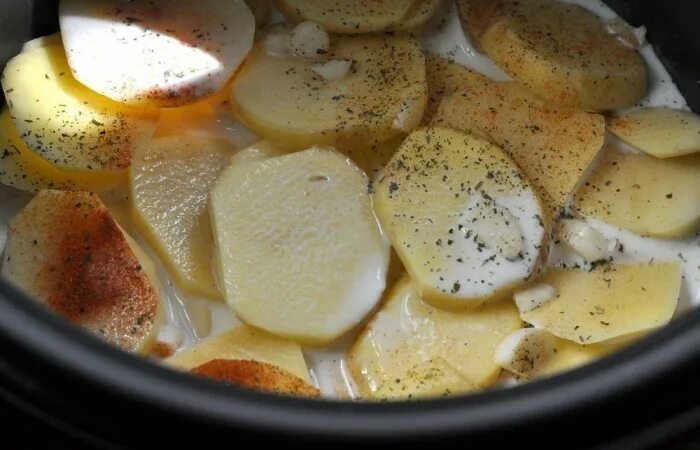 Картошка в мультиварке по деревенски фото Нежный картофель с сыром в мультиварке - пошаговый рецепт с фото