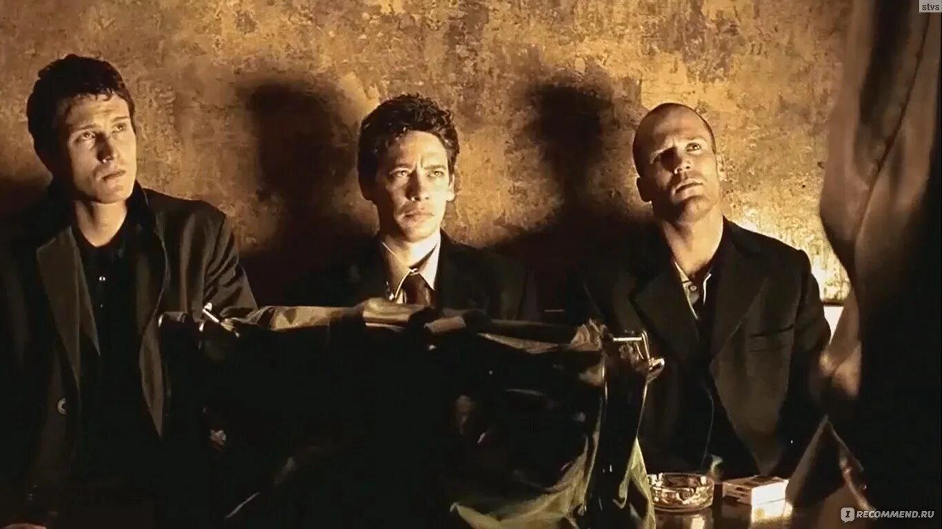 Карты деньги 2 ствола фото Карты, деньги и два ствола / Lock, Stock and Two Smoking Barrels (1998, фильм) -