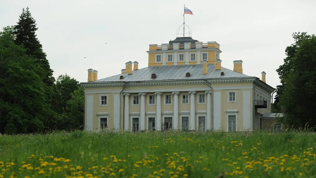 Кащенко психиатрическая больница фото В Петербурге в психбольнице Кащенко коронавирусом заразились более 40 пациентов 