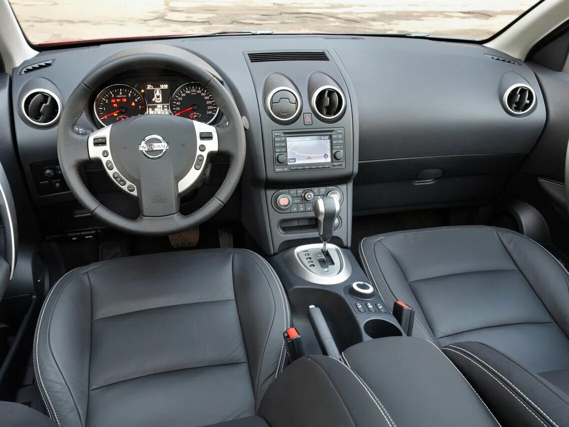 Кашкай фото салона Купить б/у Nissan Qashqai I Рестайлинг 2.0 CVT (141 л.с.) 4WD бензин вариатор в 