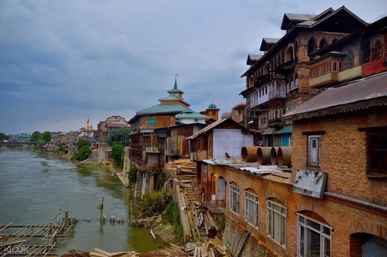 Кашмир большая московская ул 7 фото Heritage Walking Tour in Srinagar, India - Klook