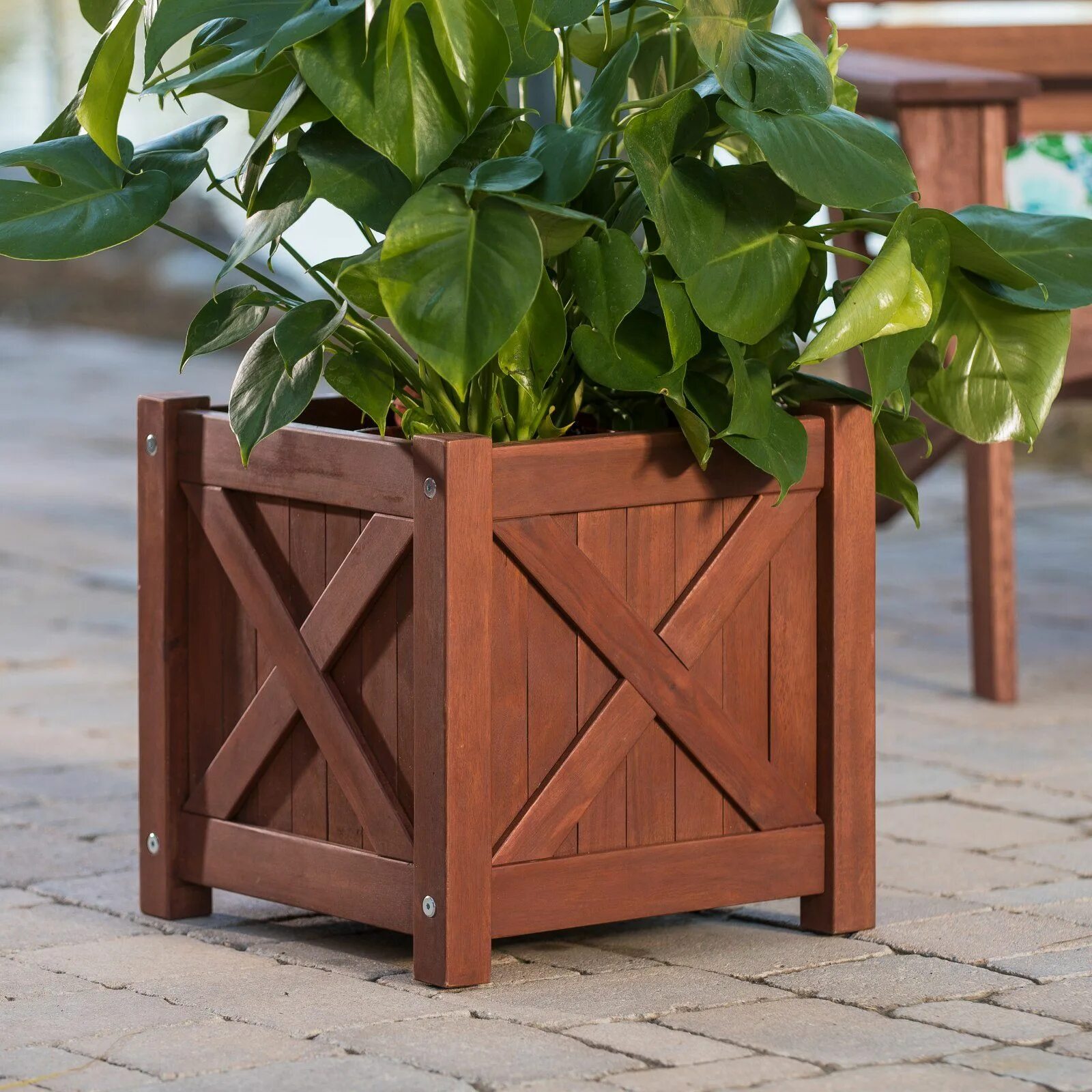 Кашпо деревянное уличное фото Belham Living Redding Wood Square Planter - 15L x 15D x 15H em 2020 Cachepot de 