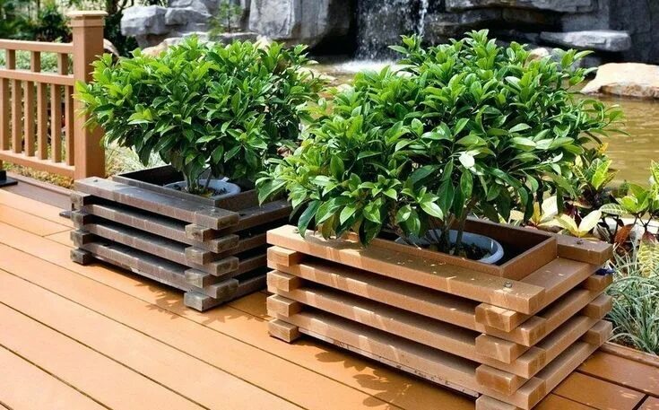 Кашпо деревянное уличное фото Waterproof Planter Liners for Your Planter Boxes Beautiful Wooden Crate Garden P