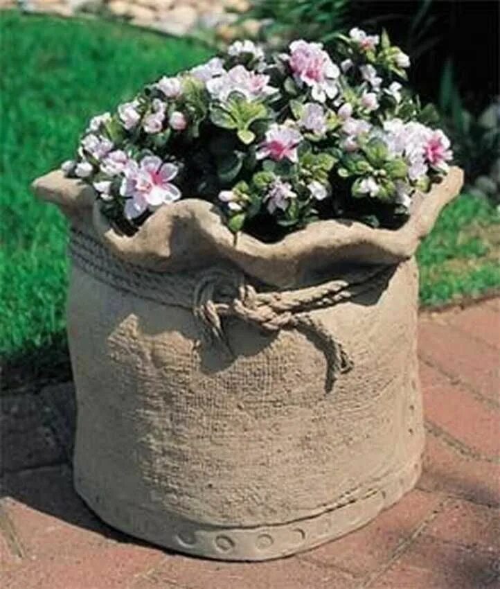 Кашпо для сада своими руками фото Вазоны для цветов из ткани своими руками Cement flower pots, Concrete garden, Di