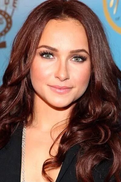 Каштановый цвет волос фото для зеленых глаз Perfect red brown hair color on Hayden - Auburn Hair Hair color auburn, Dark aub