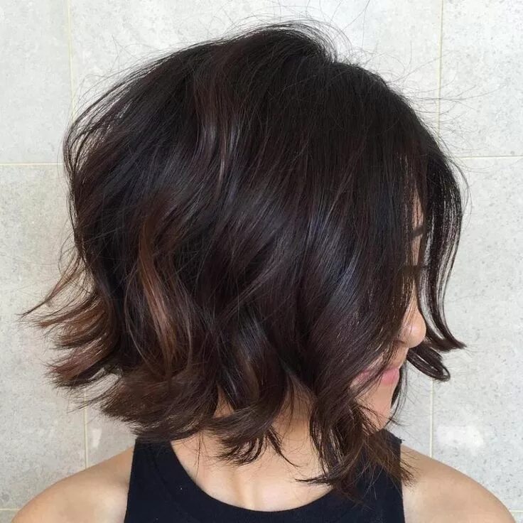 Каскад на короткие темные волосы фото 60 Cute Medium Bob Haircuts and Hairstyles for Women in 2024 Medium bob hairstyl