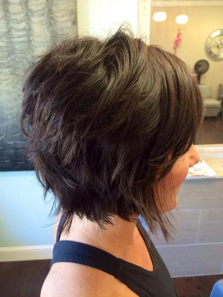 Каскад на короткие темные волосы фото Hairstyles haircuts, Choppy bob hairstyles, Short hair with layers