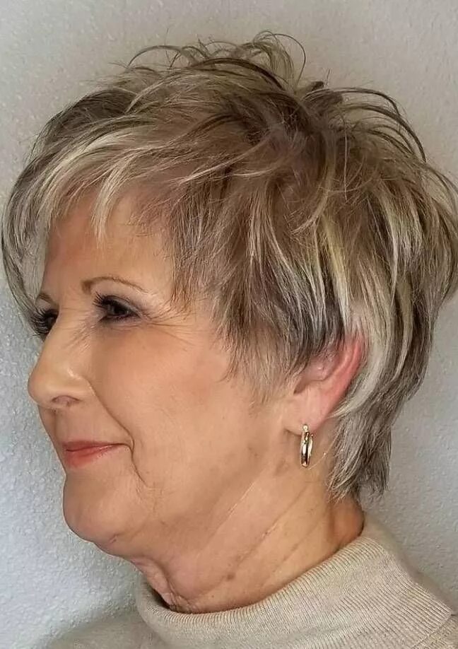 Каскад на короткие волосы фото за 60 Hairstyles and Haircuts for Older Women to Try in 2024 - The Right Hairstyles Ha