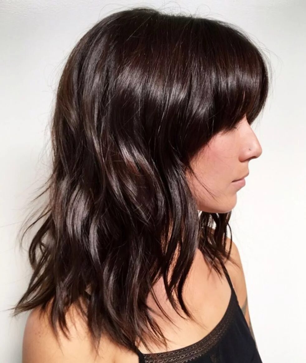 Каскад на средние темные волосы фото 60 Chocolate Brown Hair Color Ideas for Brunettes in 2024 Dark chocolate brown h