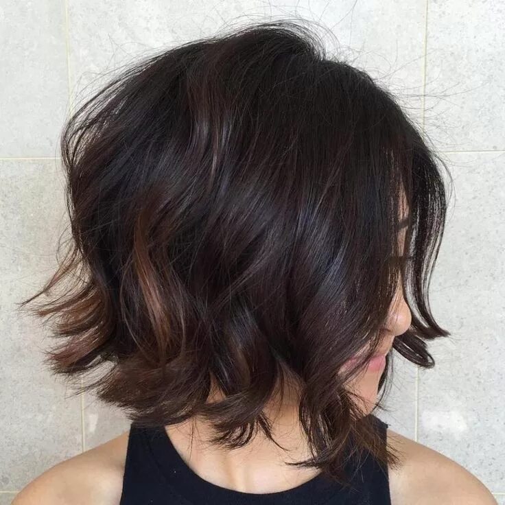 Каскад на средние темные волосы фото 60 Cute Medium Bob Haircuts and Hairstyles for Women in 2024 Medium bob hairstyl