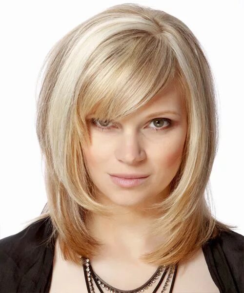 Каскад средней длины без челки фото Medium Straight Light Champagne Blonde Hairstyle with Side Swept Bangs and Light