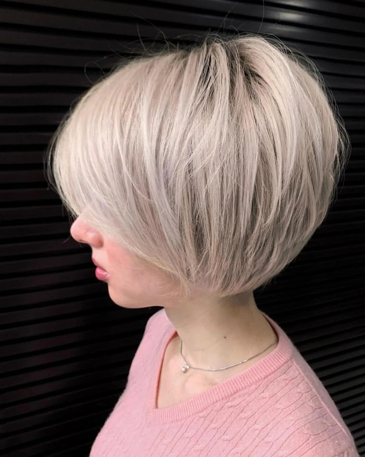 Каскадная боб капля стрижка фото 17 Stacked Inverted Bob Haircuts for Stylish, Edgy Girls - Hairstyles VIP