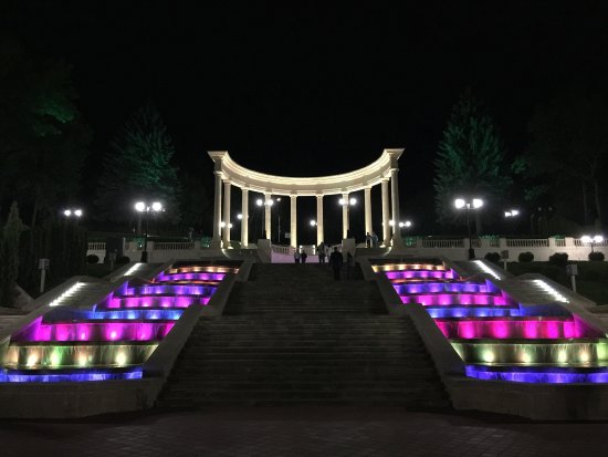 Каскадная лестница фото Вечер сентября 2016 - Picture of Cascade Stairs, Kislovodsk - Tripadvisor