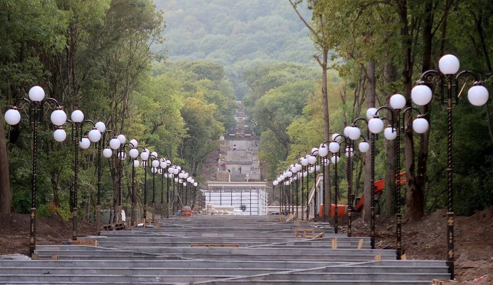 Каскадная лестница железноводск фото Железноводская "Каскадка" станет самой высокой и длинной на юге России :: 1777.R