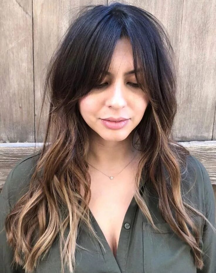 Каскадная стрижка с челкой шторкой 50 Cute Long Layered Haircuts with Bangs for 2024 Long hair with bangs, Long hai