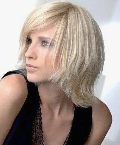 Каскадное каре без челки фото Frisur Halblang Gestuft Bob https://hairstylewomen.club/frisur-halblang-gestuft-